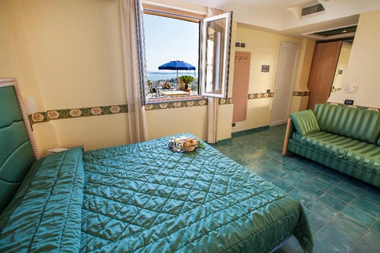 DOUBLE SUPERIOR Room, President Terme, Naples