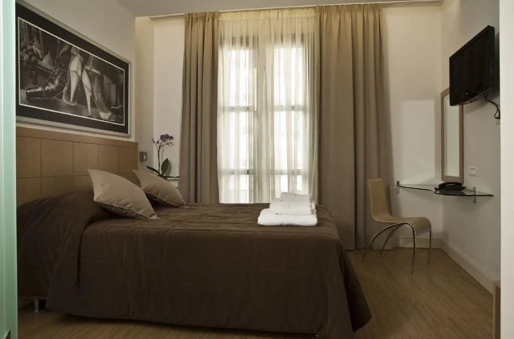 DOUBLE STANDARD Room, Chic Hotel, Athens