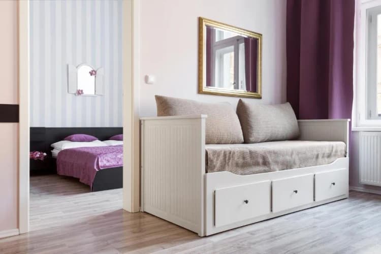 APARTMENT CAPACITY 4 Room, Royal Court Legerova, Prague
