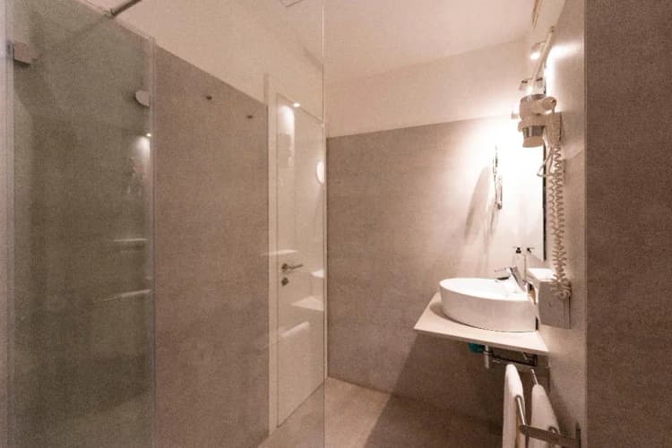 DOUBLE SINGLE USE PREMIUM Room, Kleos Hotel, Milan