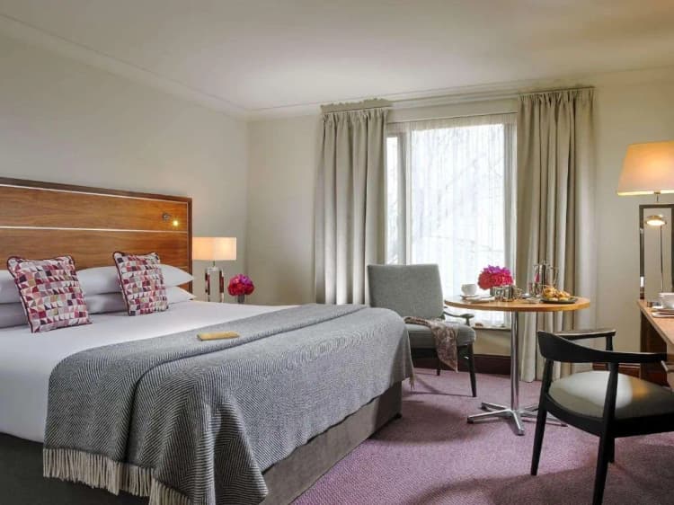 DOUBLE CLASSIC KING BED Room, The Green, Dublin