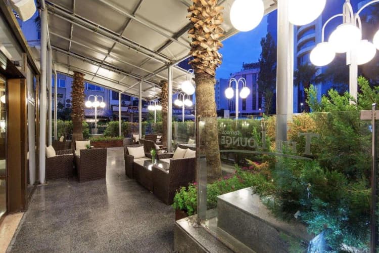Bar, Hilton Izmir, Izmir