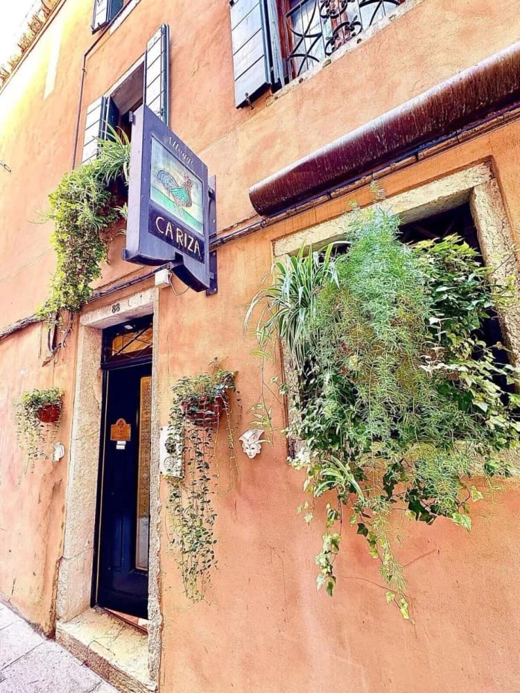 General view, Ca' Riza, Venice