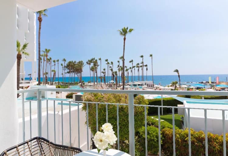 BUNGALOW STANDARD Room, Leonardo Plaza Cypria Maris Beach Hotel & Spa, Cyprus