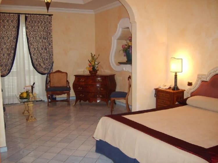 Double or Twin STANDARD Room, Hotel Posa Posa, Naples