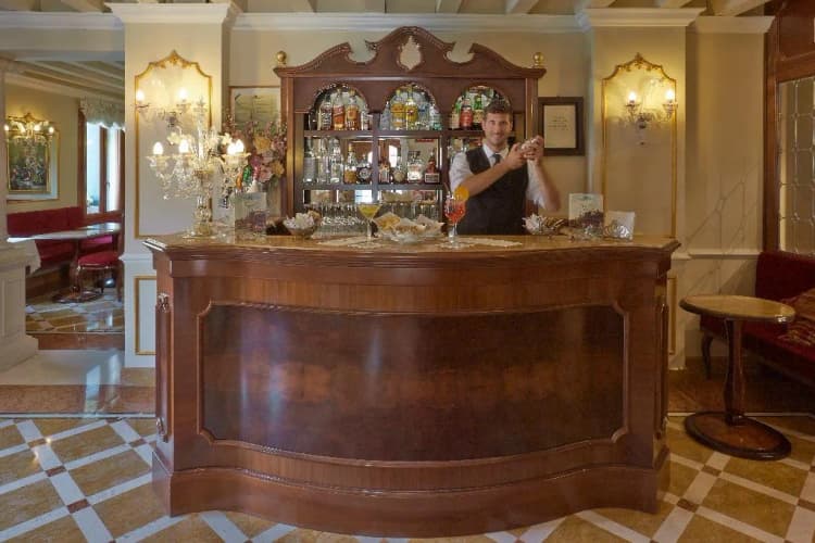 Bar, Canal Grande, Venice
