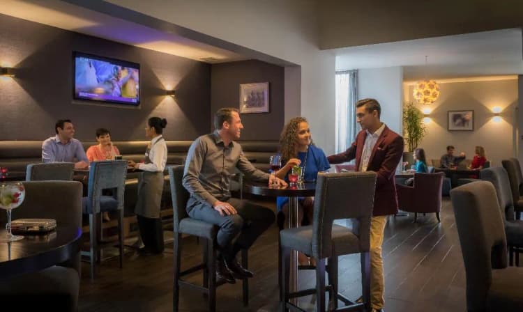 Bar, Maldron Hotel Dublin Airport, Dublin