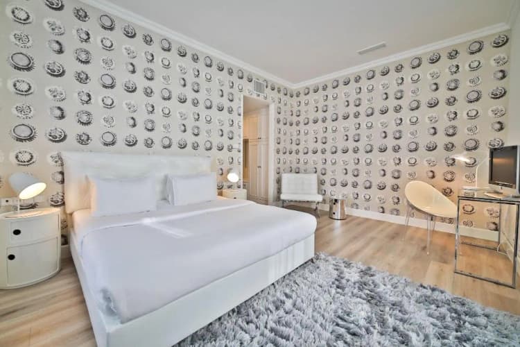 Double or Twin KING SIZE BED Room, Friday Hotel, Prague