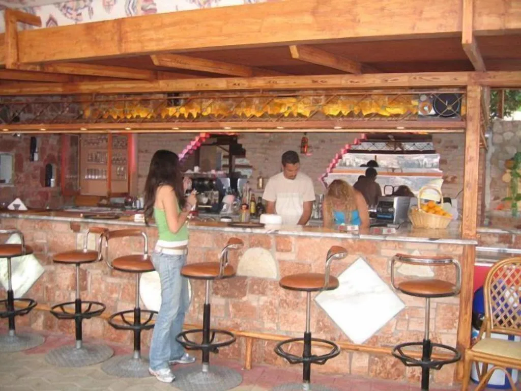 Bar, Panorama in Tolo, Athens