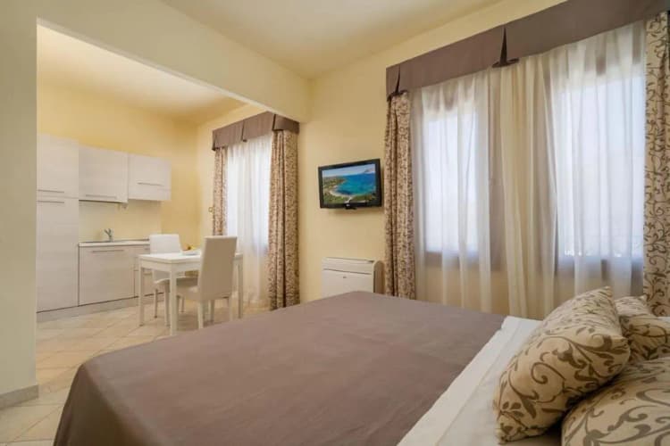 DOUBLE CLASSIC Room, Hotel Regina Elena, Olbia