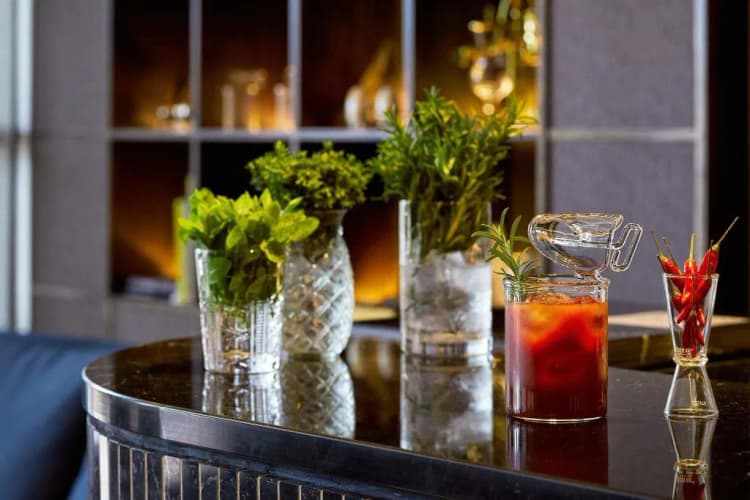Bar, Hotel Arts, Barcelona