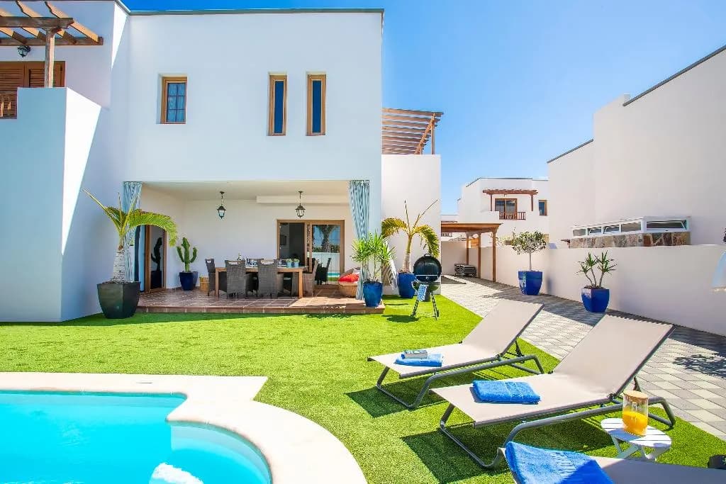 Pool, Las Caletas Village, Lanzarote