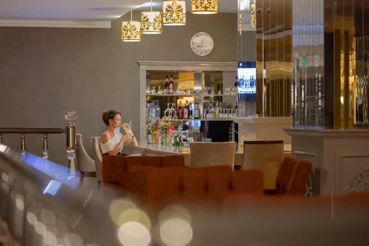 Bar, Side Crown Serenity, Antalya