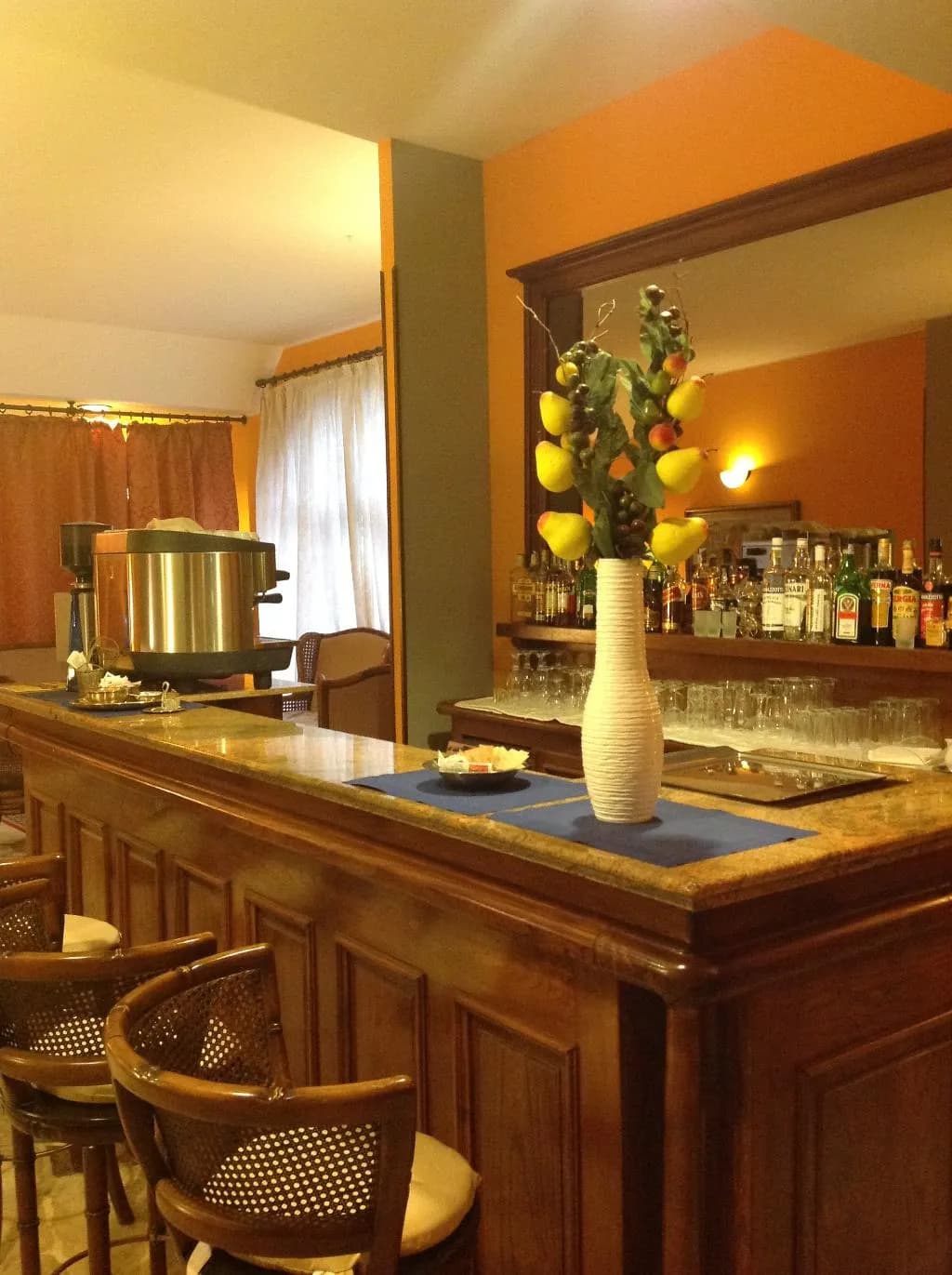Bar, Aer Hotel Malpensa, Milan