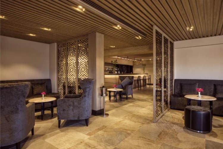 Bar, JA Hatta Fort Hotel, Dubai