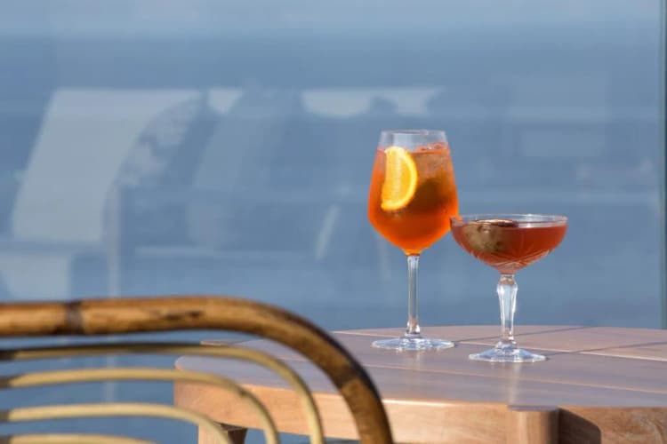 Bar, MERAVIA Leonardo Limited Edition, Halkidiki