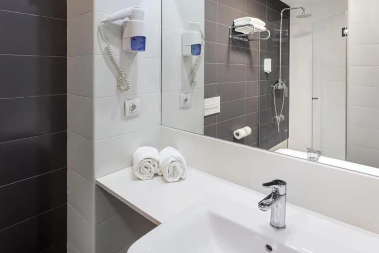 DOUBLE SINGLE USE STANDARD Room, B&B Hotel Barcelona Viladecans, Barcelona