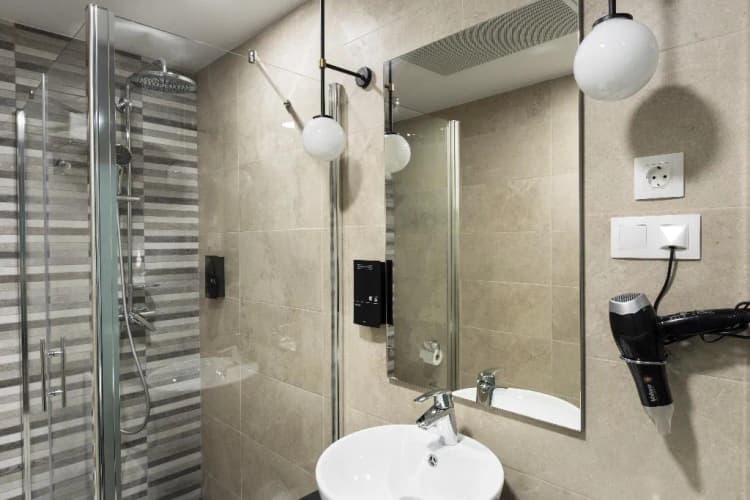 DOUBLE SINGLE USE STANDARD Room, Petit Palace Triball, Madrid