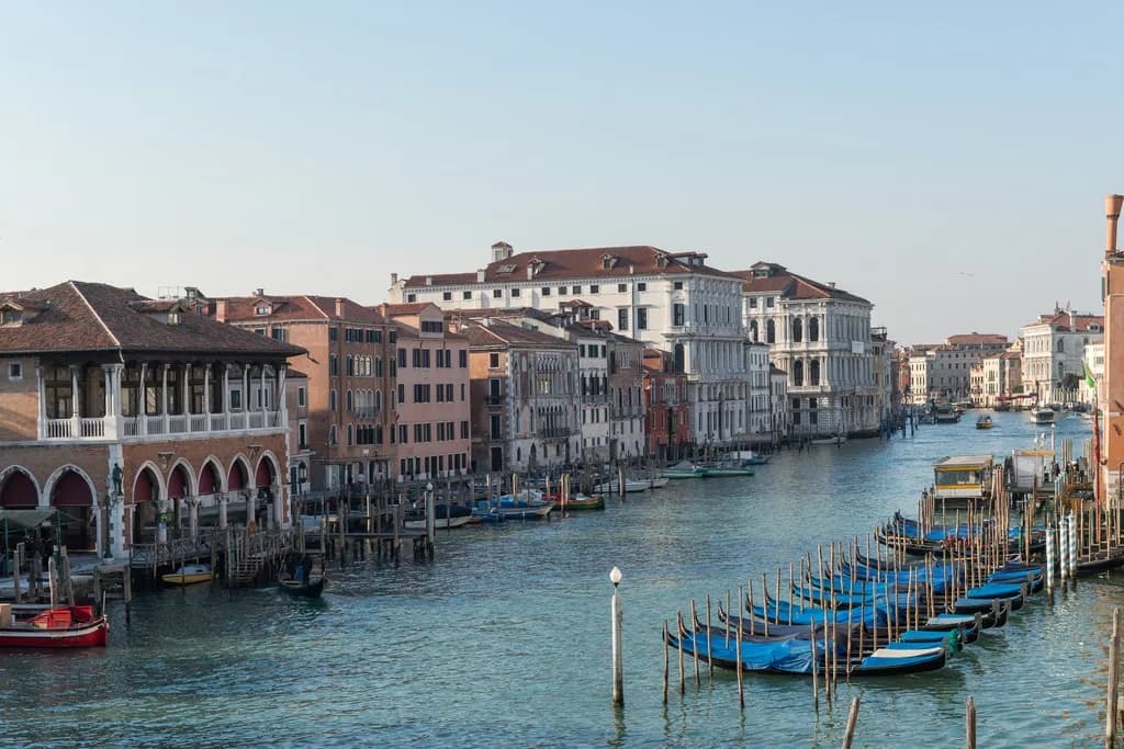 General view, Leon Bianco On The Grand Canal, Venice