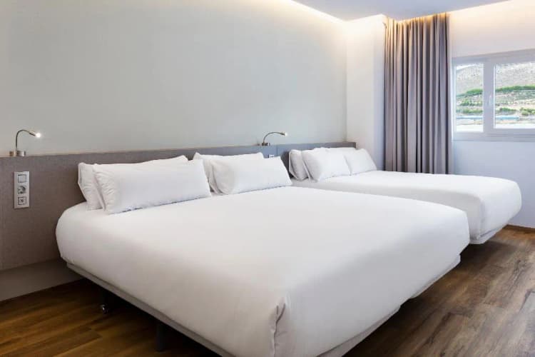 FAMILY ROOM STANDARD Room, B&B Hotel Almeria Vicar, Costa Almeria