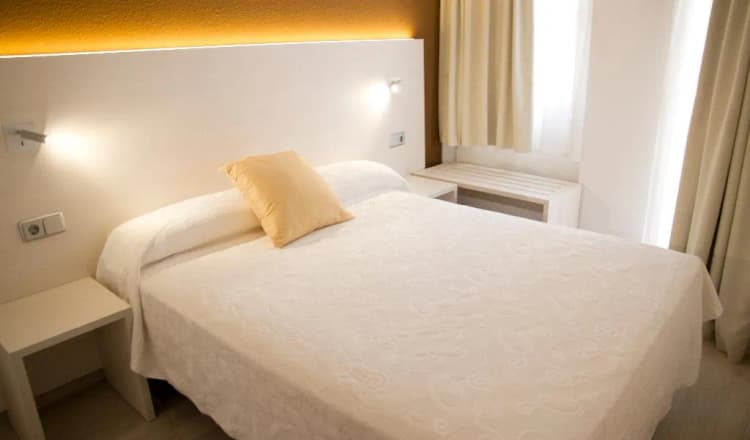 APARTMENT CAPACITY 6 Room, Aparthotel Miami Park, Costa Brava
