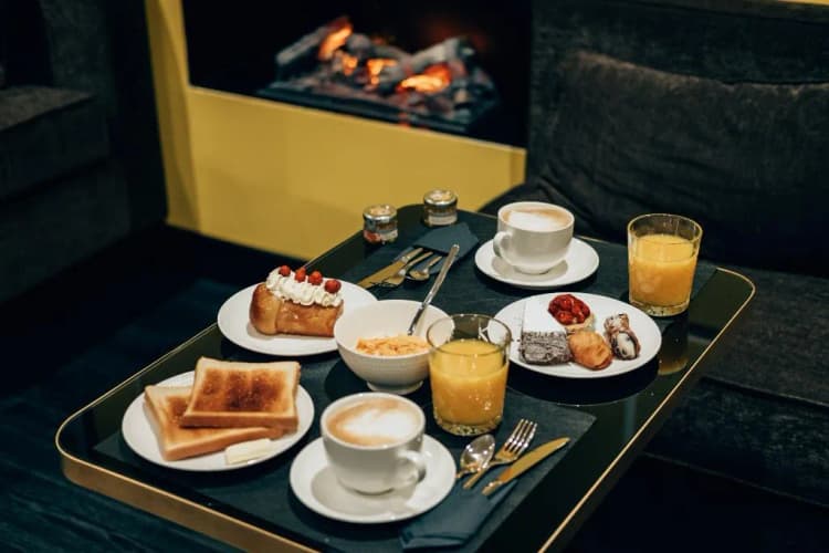 Bar, Caruso Place - Luxury Rooms & Suites, Naples