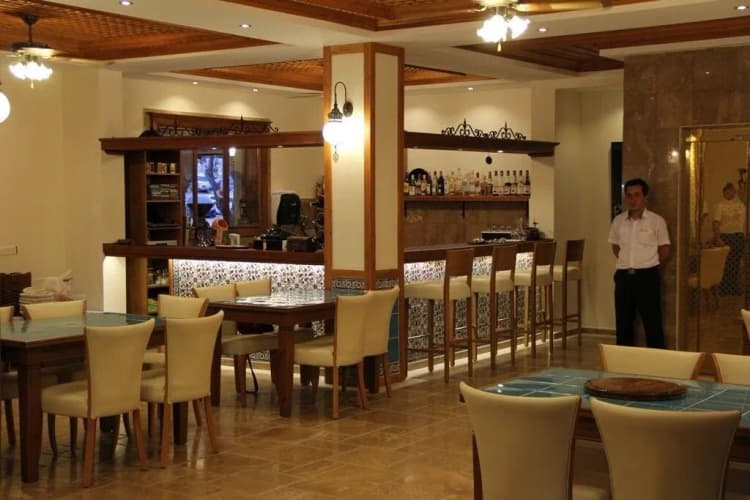 Bar, Konak Tuncel Efe, Dalaman
