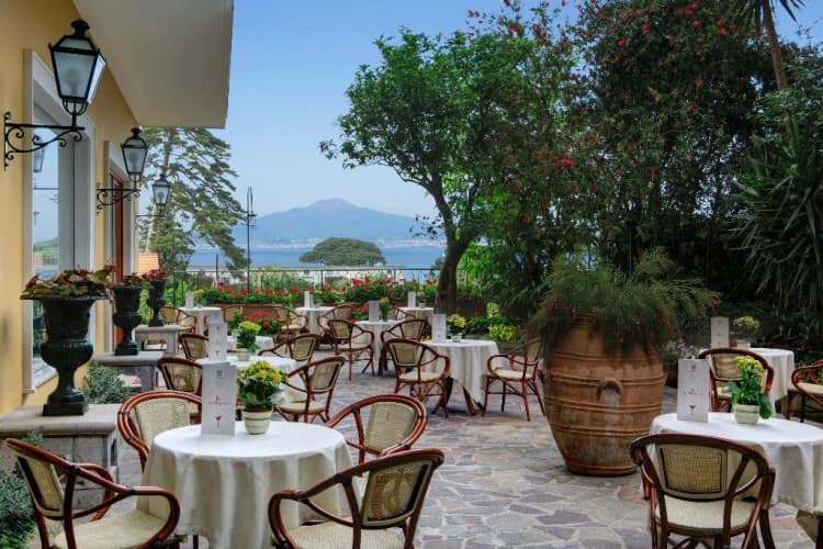 Bar, Grand Hotel De La Ville, Naples