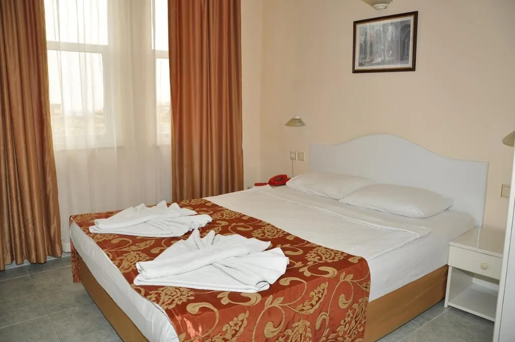 APARTMENT ONE BEDROOM ONE BATHROOM Room, Kleopatra South Star, Antalya