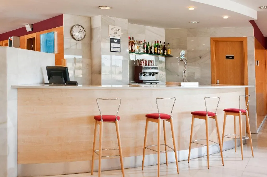 Bar, Holiday Inn Express Madrid Rivas, Madrid