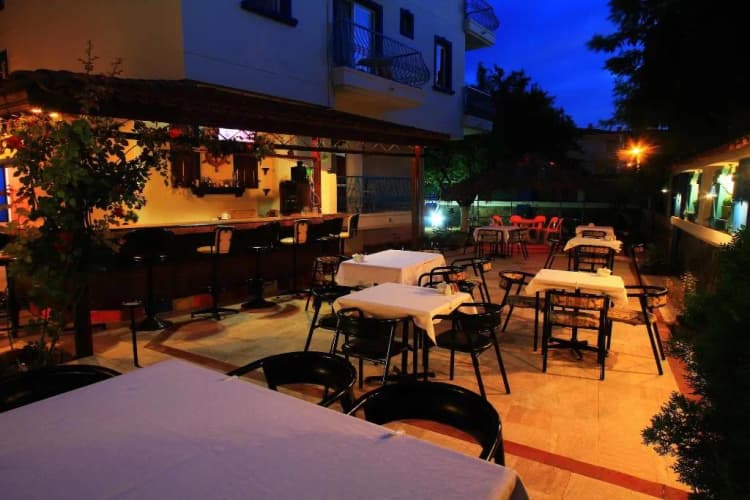 Bar, Marigold Apart, Izmir