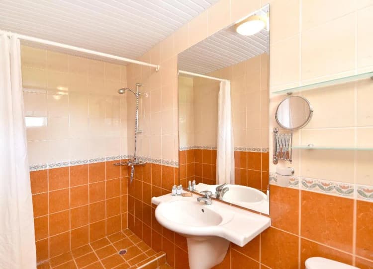 DOUBLE SINGLE USE STANDARD Room, Malibu, Varna