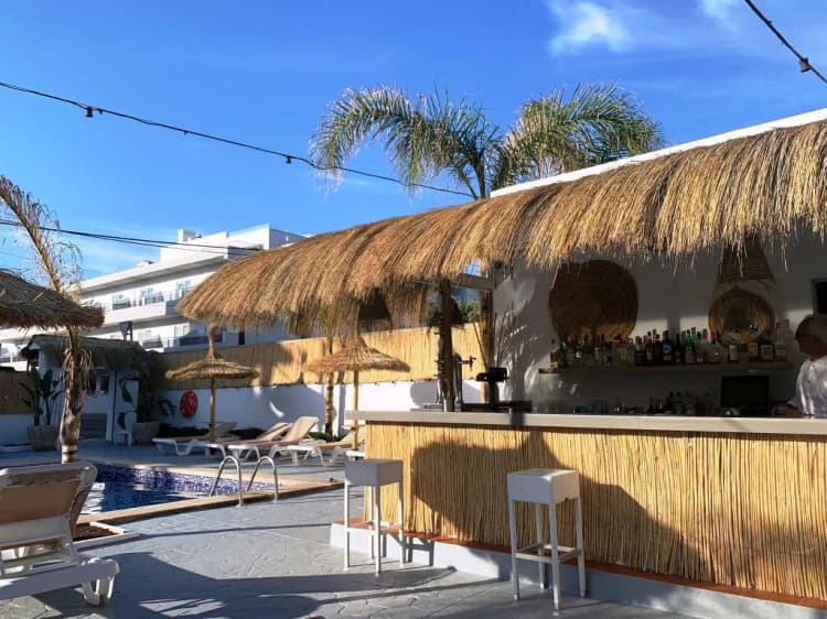 Bar, Chevy Hotel & Suites, Majorca