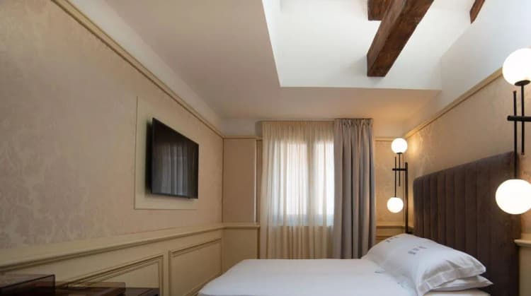 DOUBLE CLASSIC Room, Eight Hotel Venezia, Venice