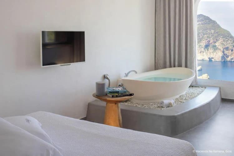 DOUBLE DELUXE SEA VIEW Room, Hacienda Na Xamena, Ibiza