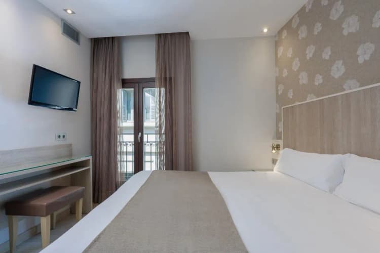 DOUBLE SINGLE USE STANDARD Room, Santa Marta, Barcelona