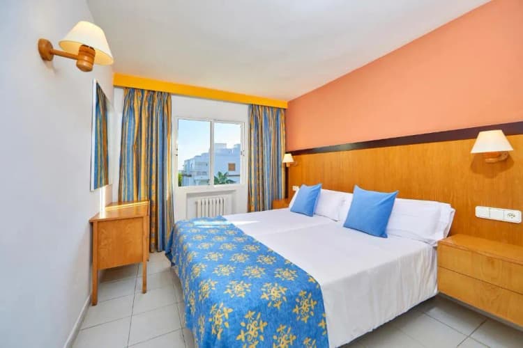 APARTMENT CAPACITY 4 ONE BEDROOM Room, Gavimar La Mirada Club Resort, Majorca