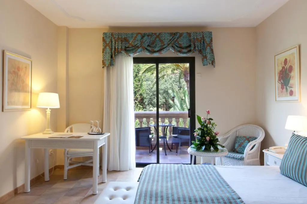 DOUBLE SINGLE USE STANDARD Room, Lago Garden Apart-suites & Spa Hotel, Majorca