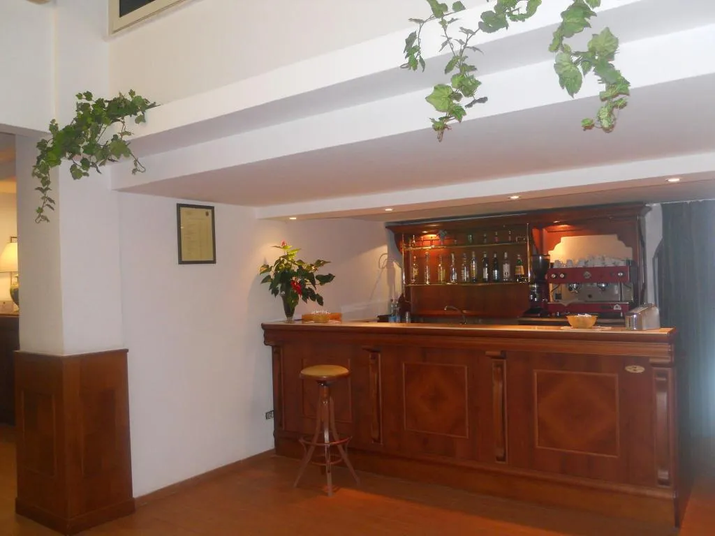 Bar, Traghetto, Rome