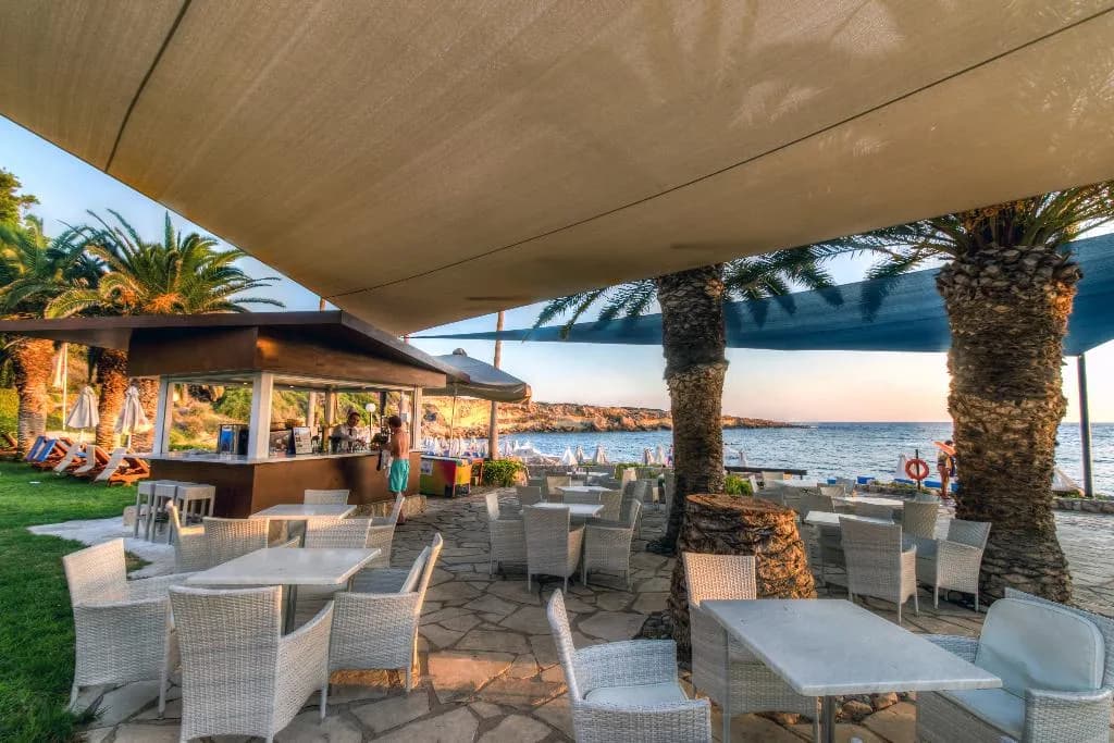 Bar, Coral Beach Hotel and Resort, Cyprus
