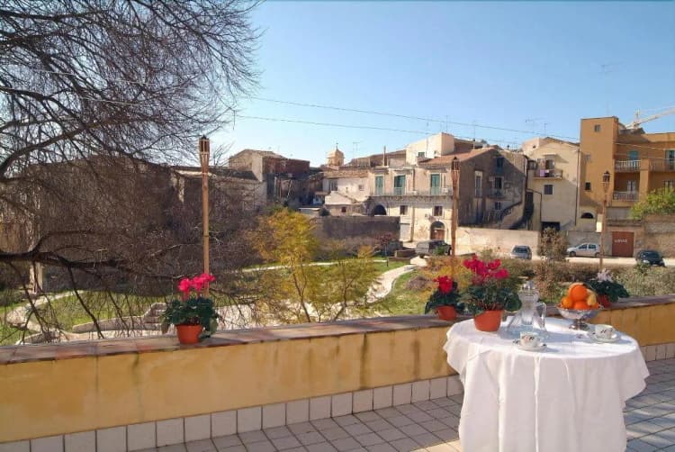 General view, Il Giardino Di Pietra, Catania