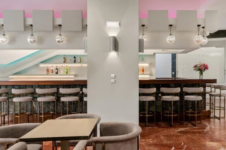 Bar, Calamos Beach Family Club Hotel, Athens