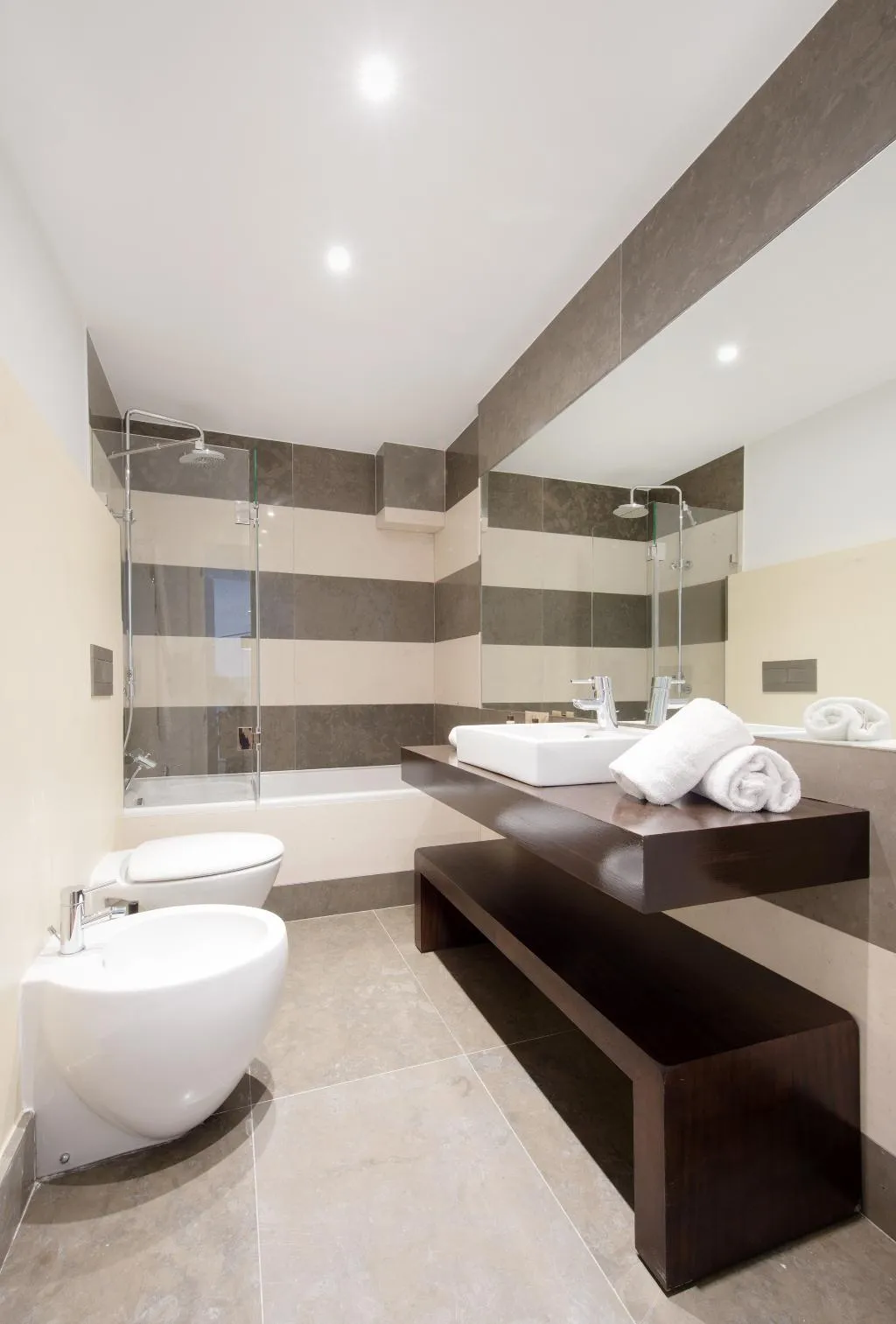 APARTMENT DELUXE ONE BEDROOM Room, Martinhal Chiado Family Suites, Lisbon