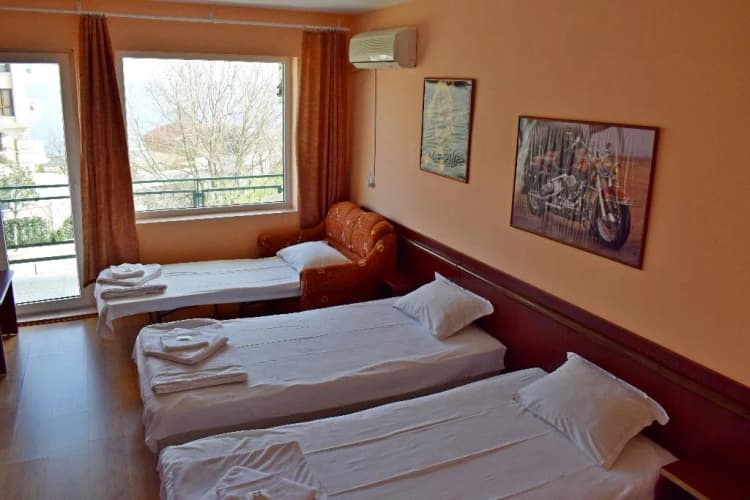 Bed in dormitory FEMALE ROOM Room, Royal Hostel, Varna