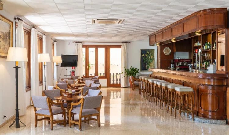 Bar, Gaya, Majorca