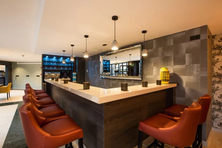 Bar, Leonardo Hotel Madrid City Center, Madrid
