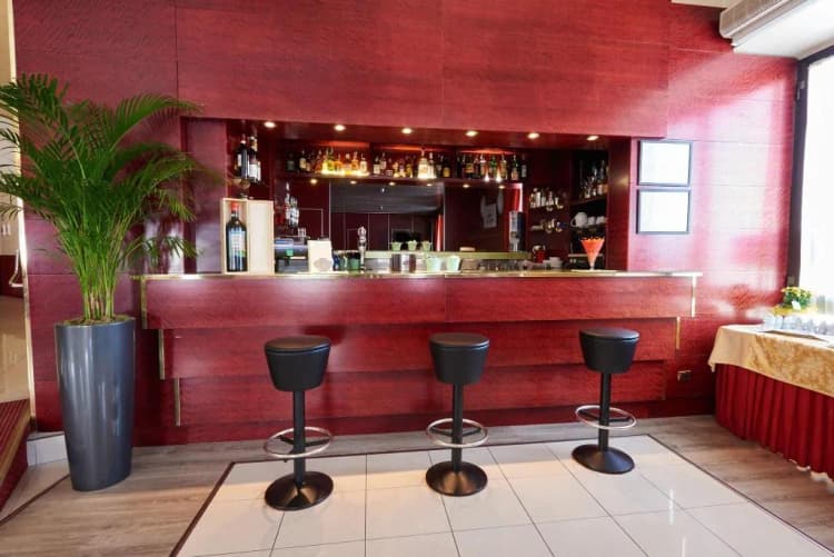 Bar, Atlantic, Milan