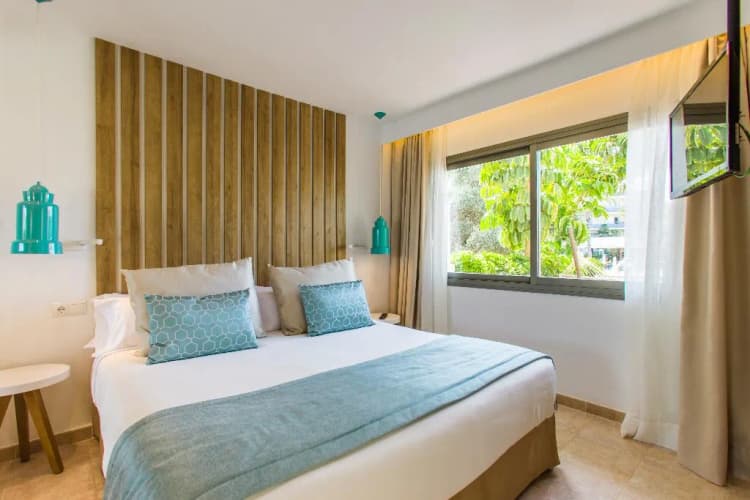 APARTMENT POOL VIEW Room, Zafiro Palmanova, Majorca