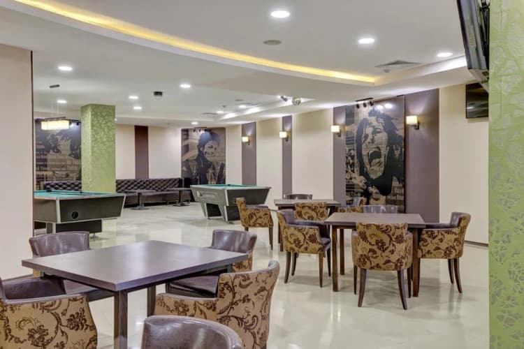 Bar, Continental, Varna