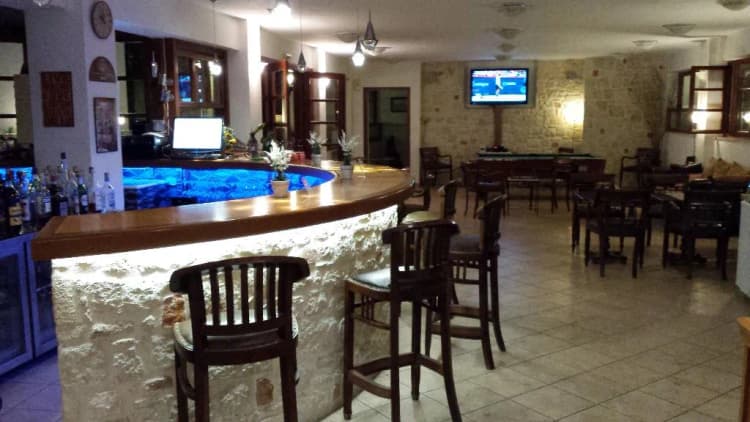 Bar, Amazones Village Suites, Crete